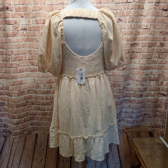 Cream Puff Sleeve Dress Size Large NWT - Picture 4 of 10